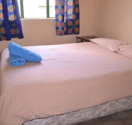 Victoria Falls Budget Hotel Ngoại thất bức ảnh