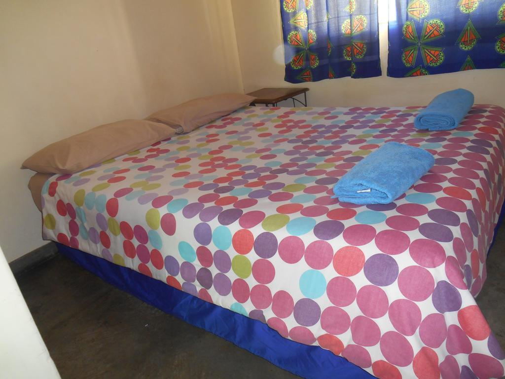 Victoria Falls Budget Hotel Ngoại thất bức ảnh