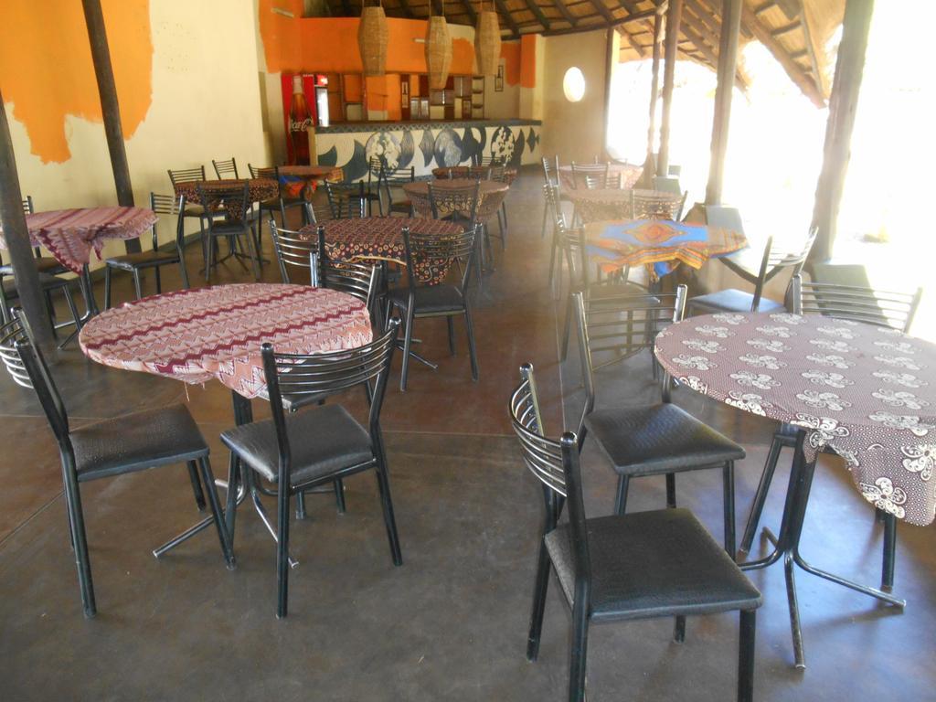Victoria Falls Budget Hotel Ngoại thất bức ảnh